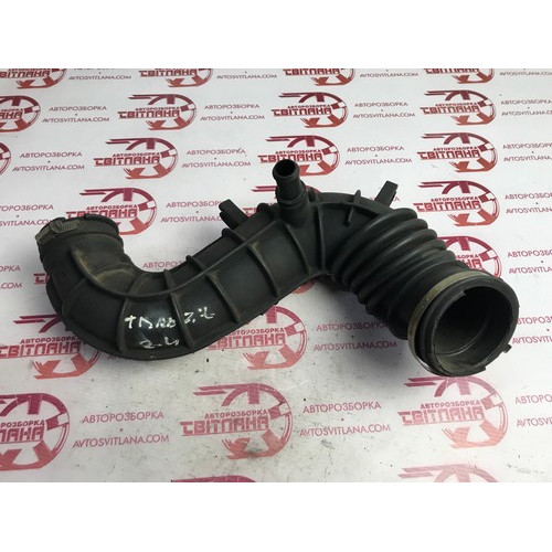 Патрубок воздушный Ford Transit 2.4 TDCI 2006-2014 6C119C623BC